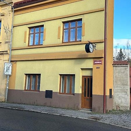 Abc Lägenhet Unhošť Exteriör bild